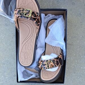 NEW Never Worn Dr Scholls Leopard Print Women's Sandals